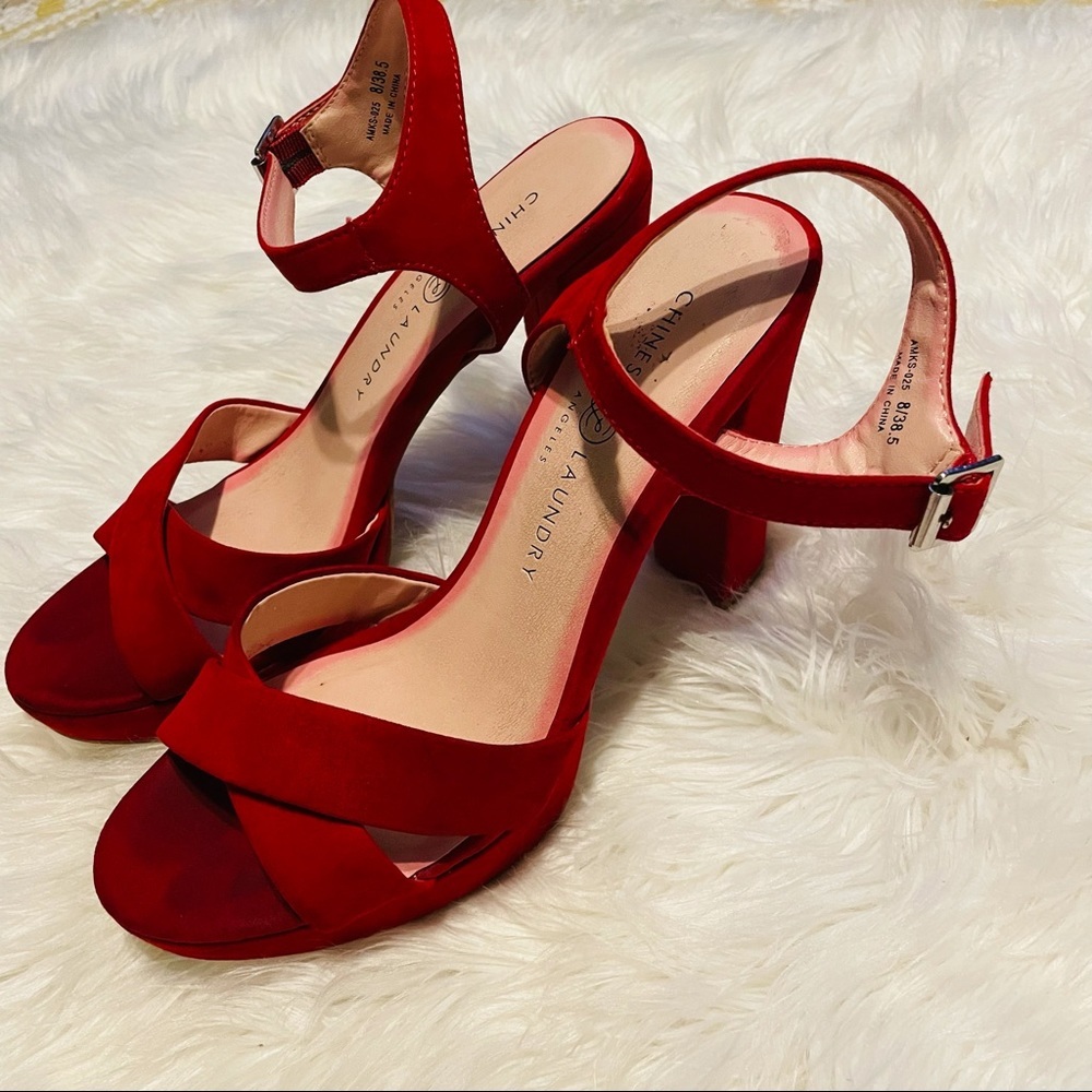 Chinese Laundry Platform Sandal